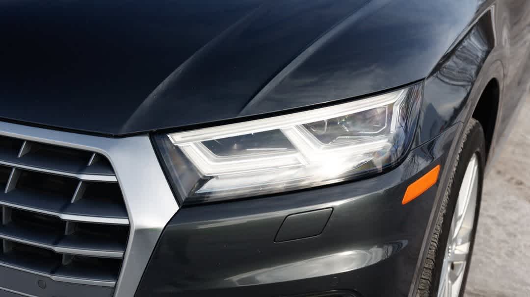 Thumbnail: 2020 Audi Q5 - 10