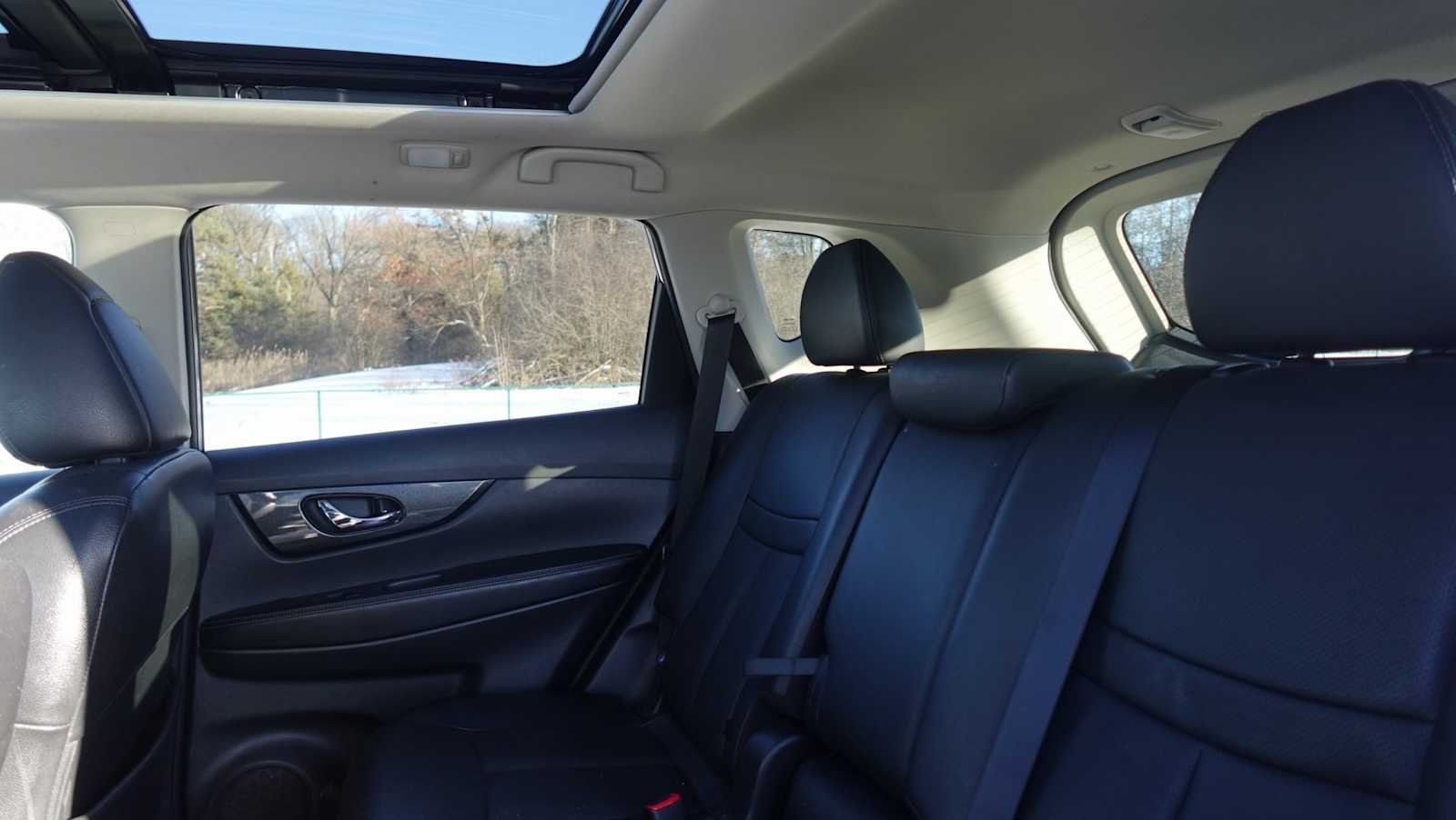 Thumbnail: 2016 Nissan Rogue - 20