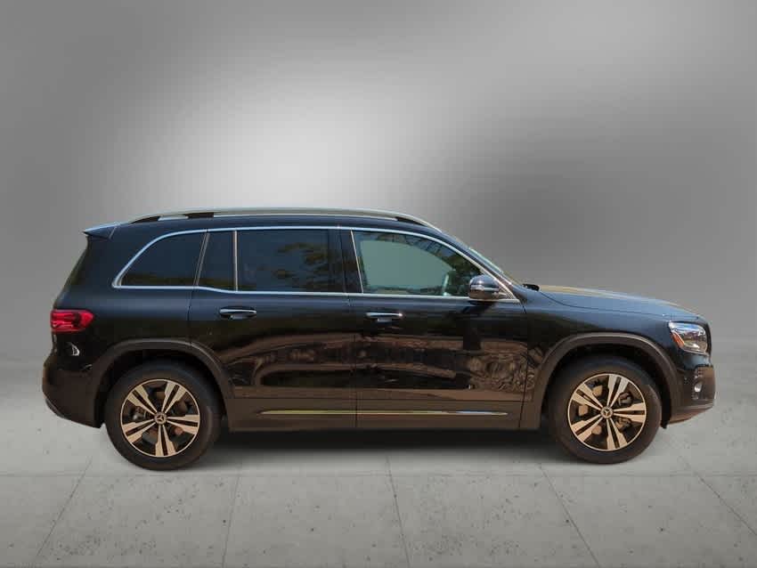 Thumbnail: 2025 Mercedes-Benz GLB - 9