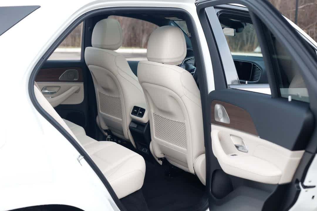 Thumbnail: 2026 Mercedes-Benz GLE - 15