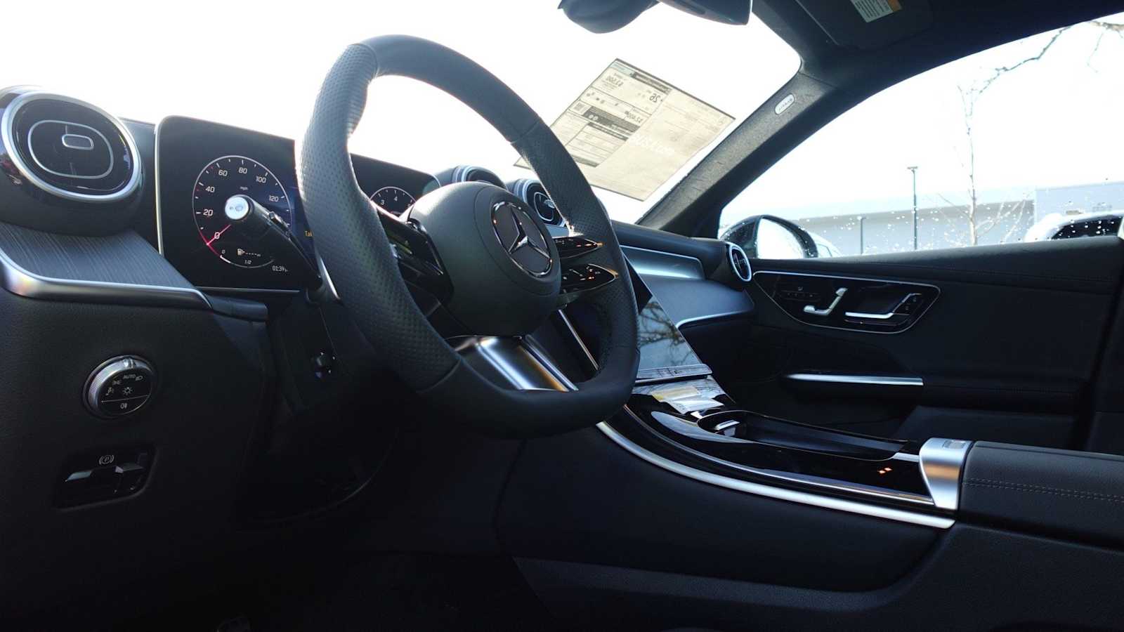 Thumbnail: 2026 Mercedes-Benz GLC - 24