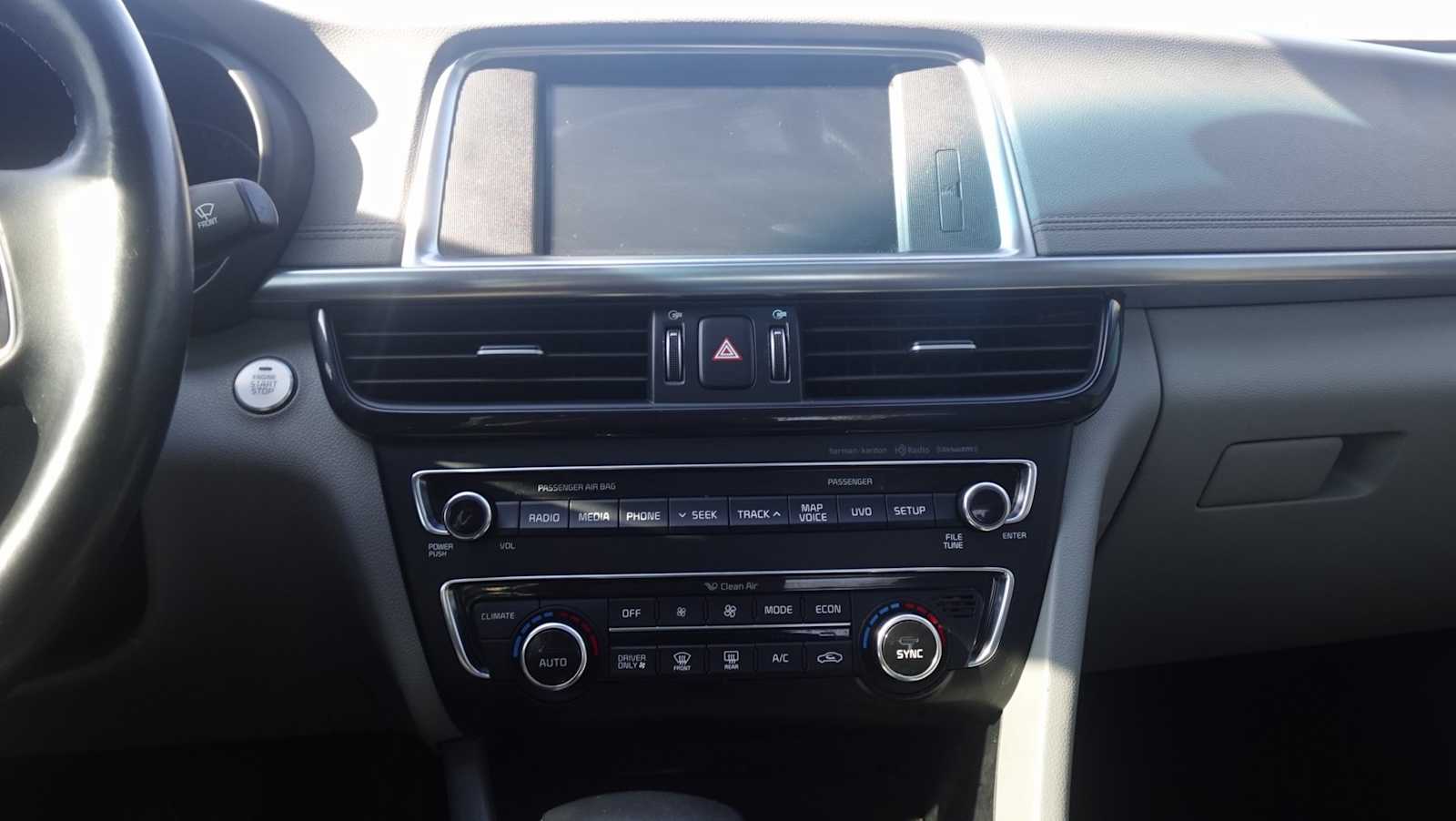 Thumbnail: 2017 Kia Optima - 19