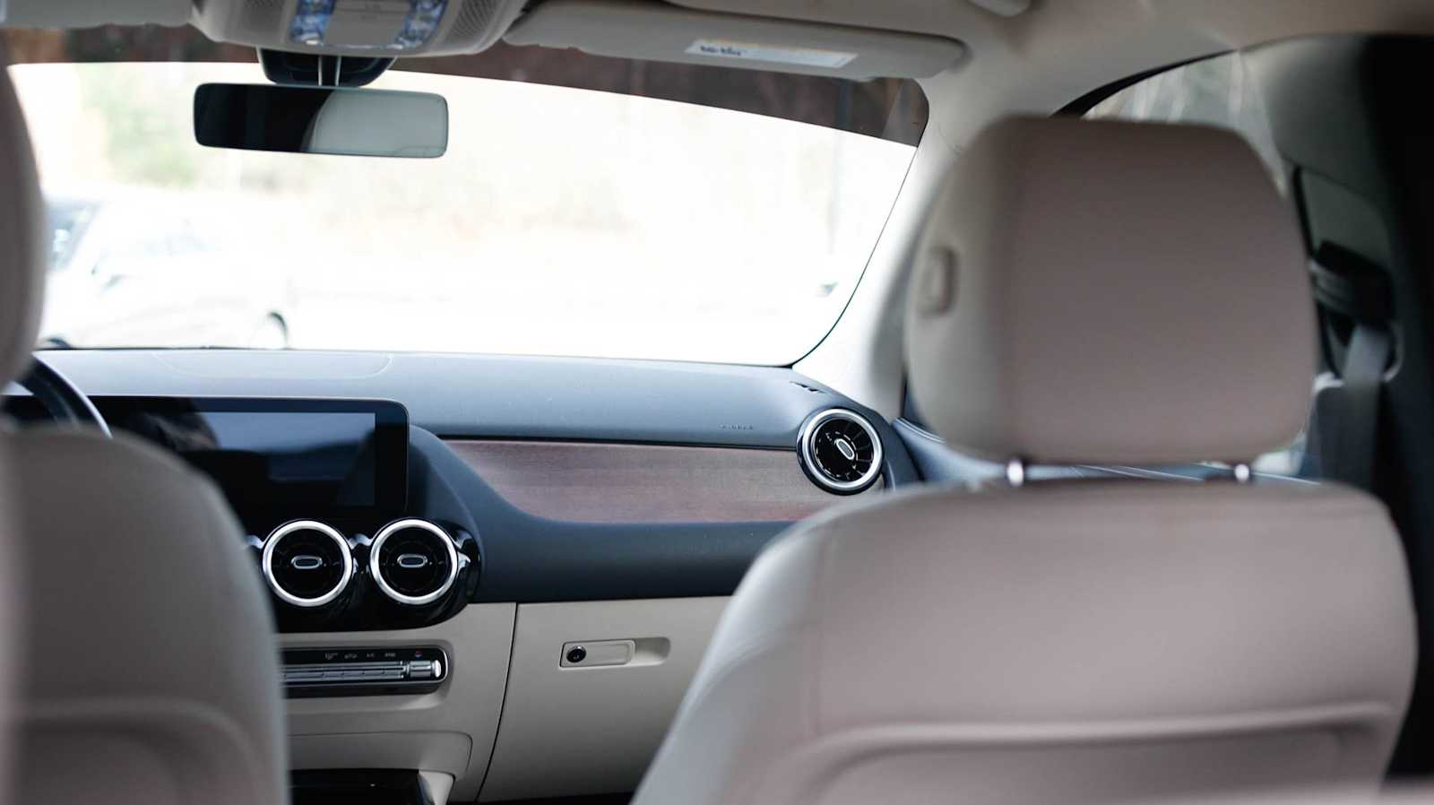 Thumbnail: 2022 Mercedes-Benz GLA - 27