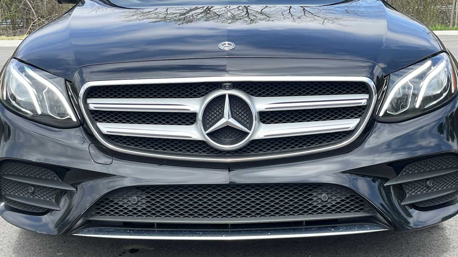 Thumbnail: 2019 Mercedes-Benz E-Class - 22