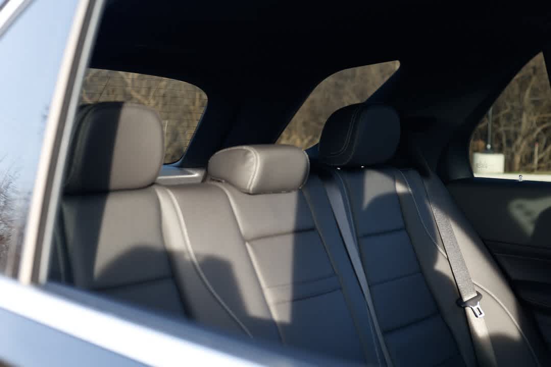 Thumbnail: 2026 Mercedes-Benz GLE - 13