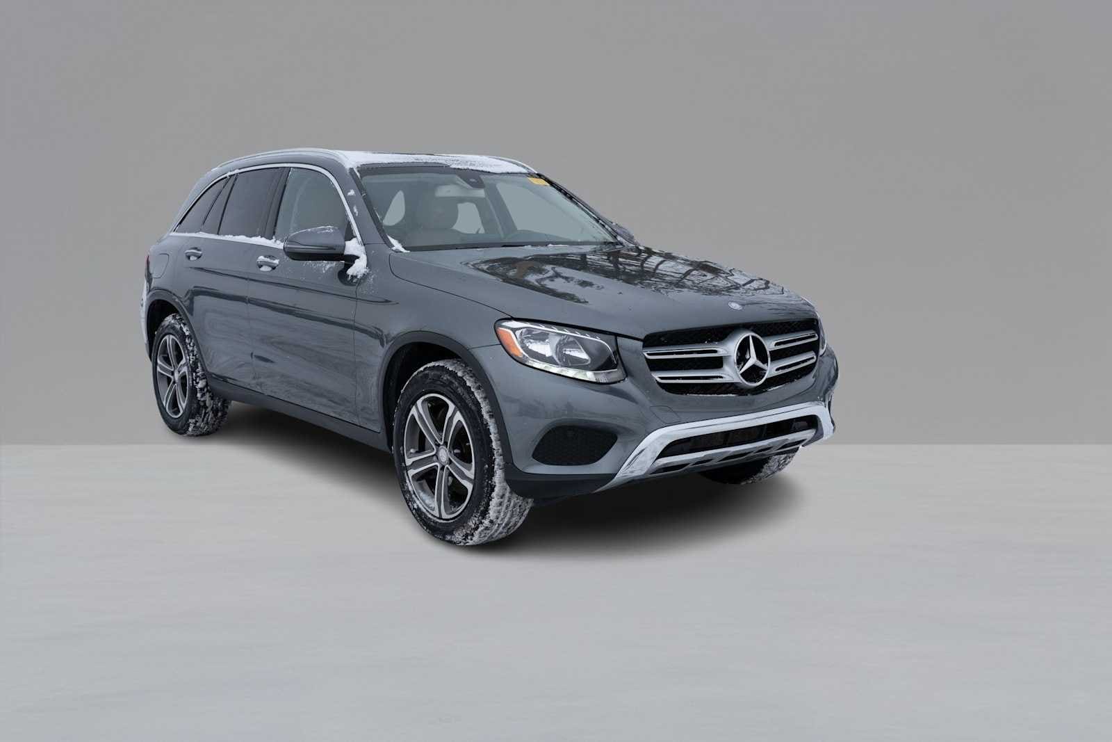 Thumbnail: 2016 Mercedes-Benz GLC - 3