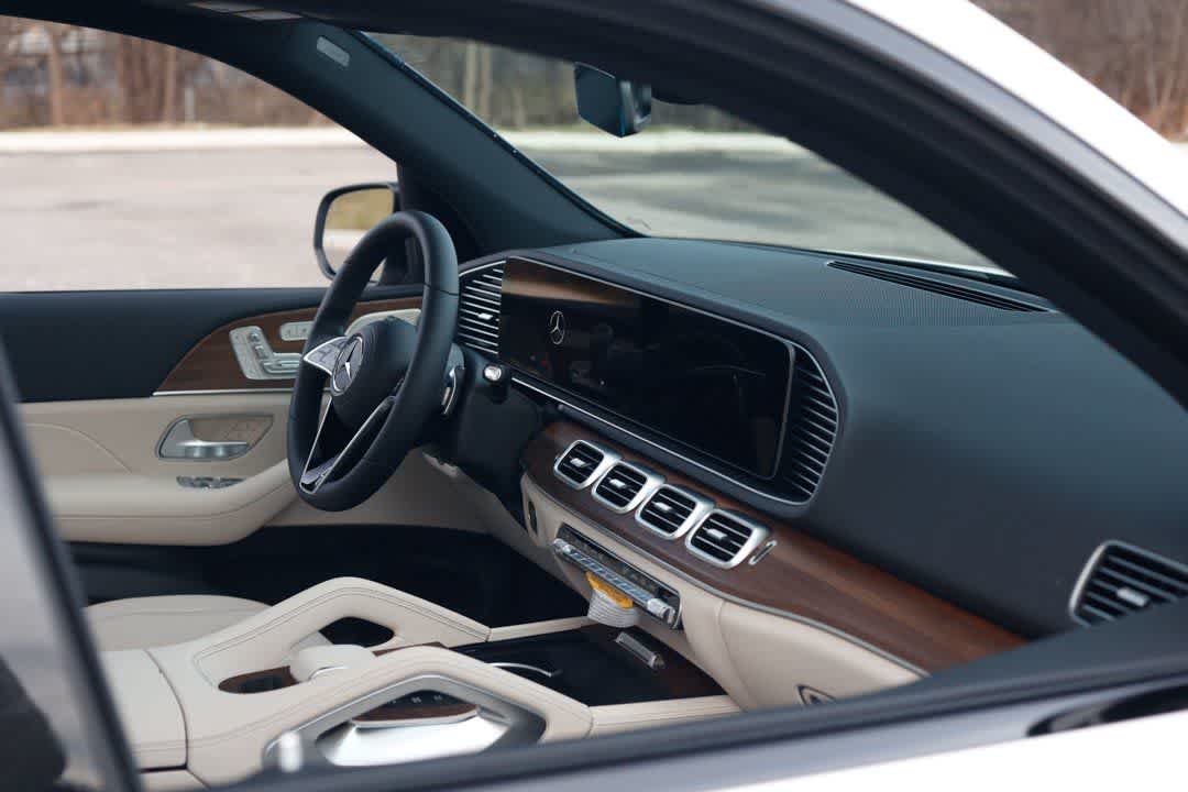 Thumbnail: 2026 Mercedes-Benz GLE - 18