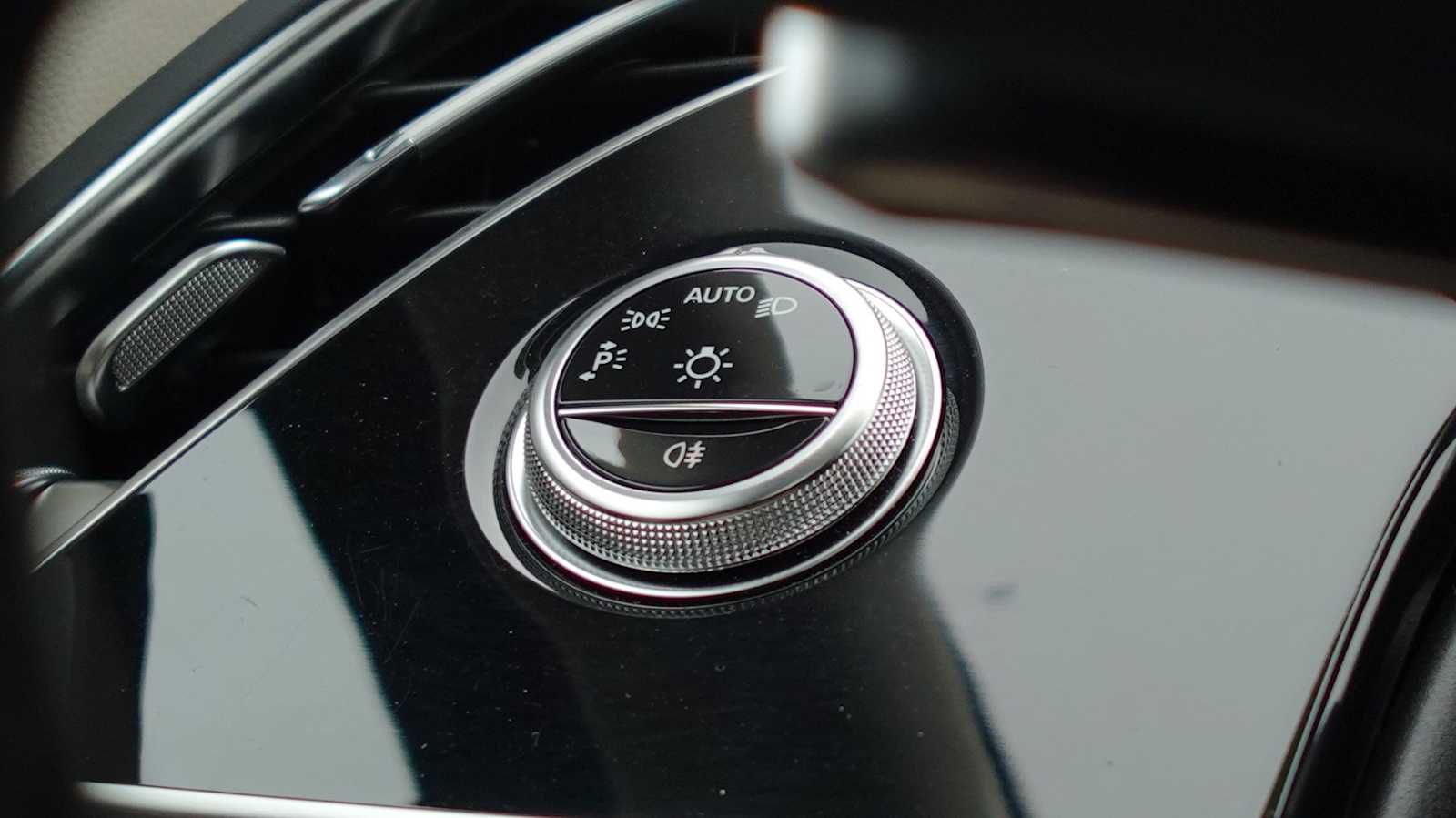 Thumbnail: 2026 Mercedes-Benz E-Class - 32