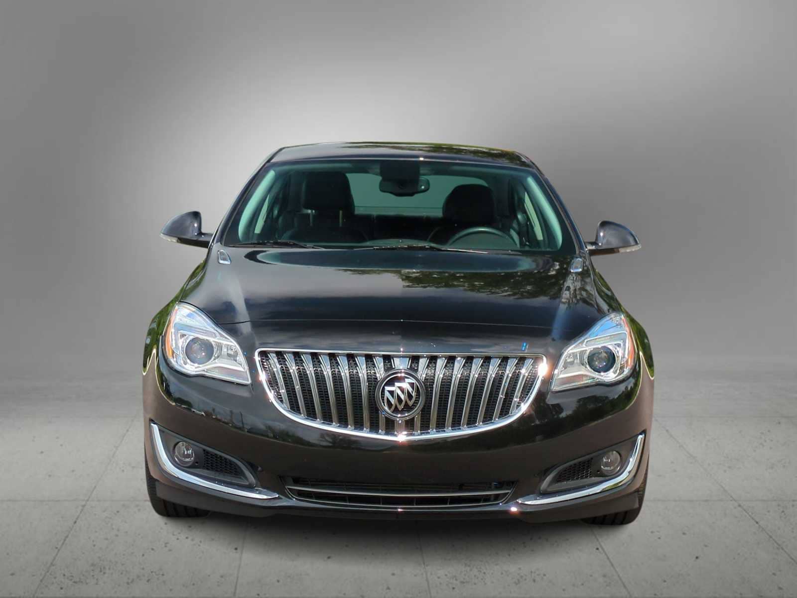 Thumbnail: 2017 Buick Regal - 3