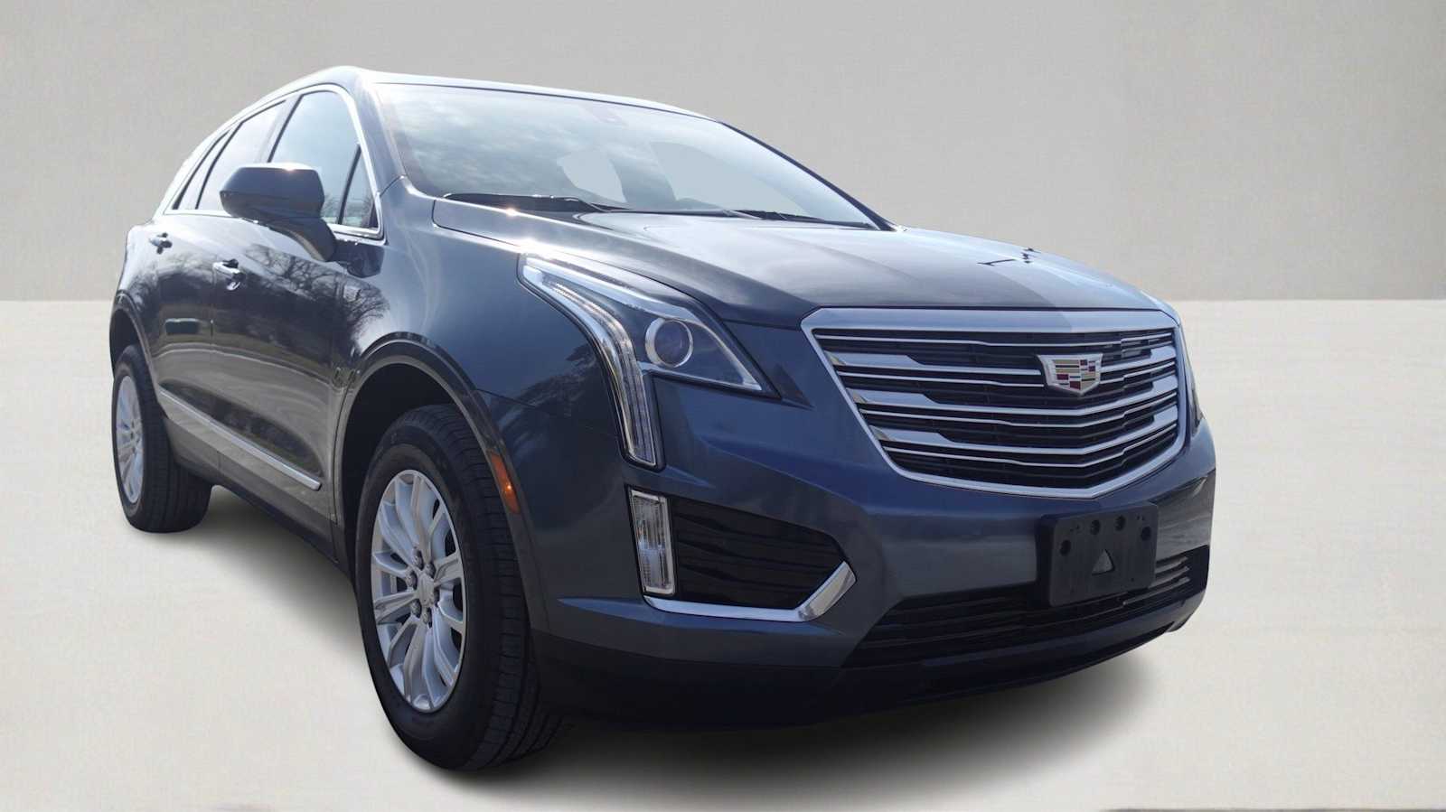 Thumbnail: 2019 Cadillac XT5 - 3