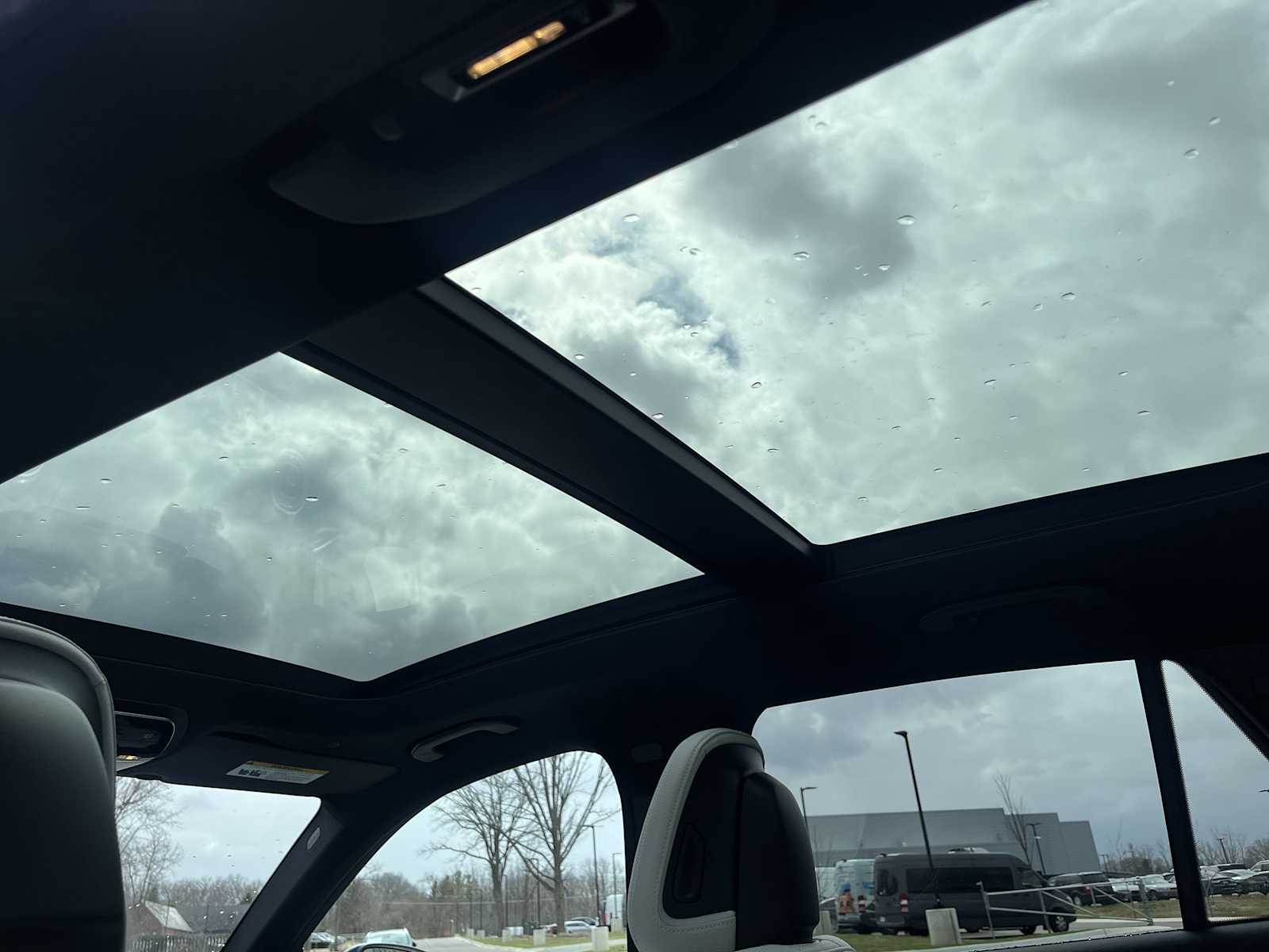 Thumbnail: 2026 Mercedes-Benz GLC - 28