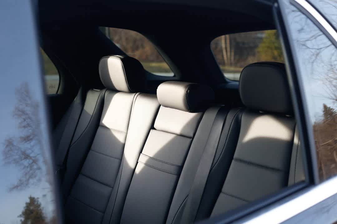 Thumbnail: 2026 Mercedes-Benz GLE - 12