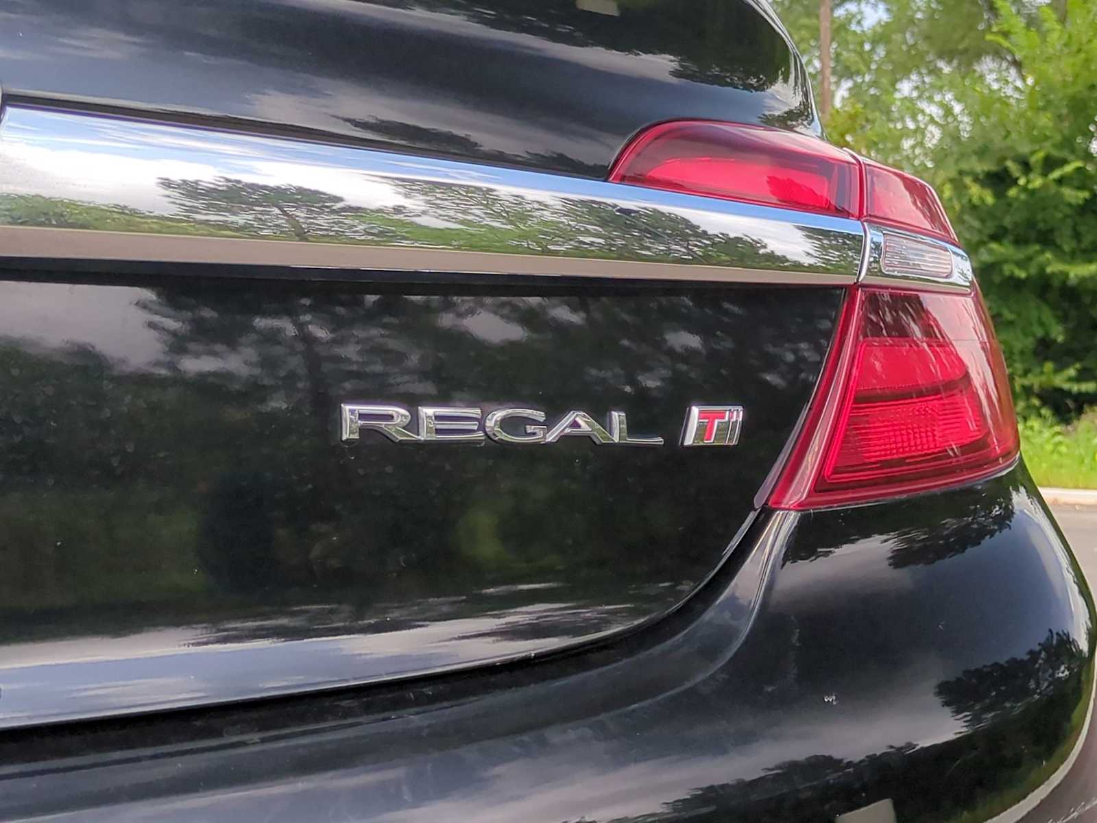 Thumbnail: 2017 Buick Regal - 13