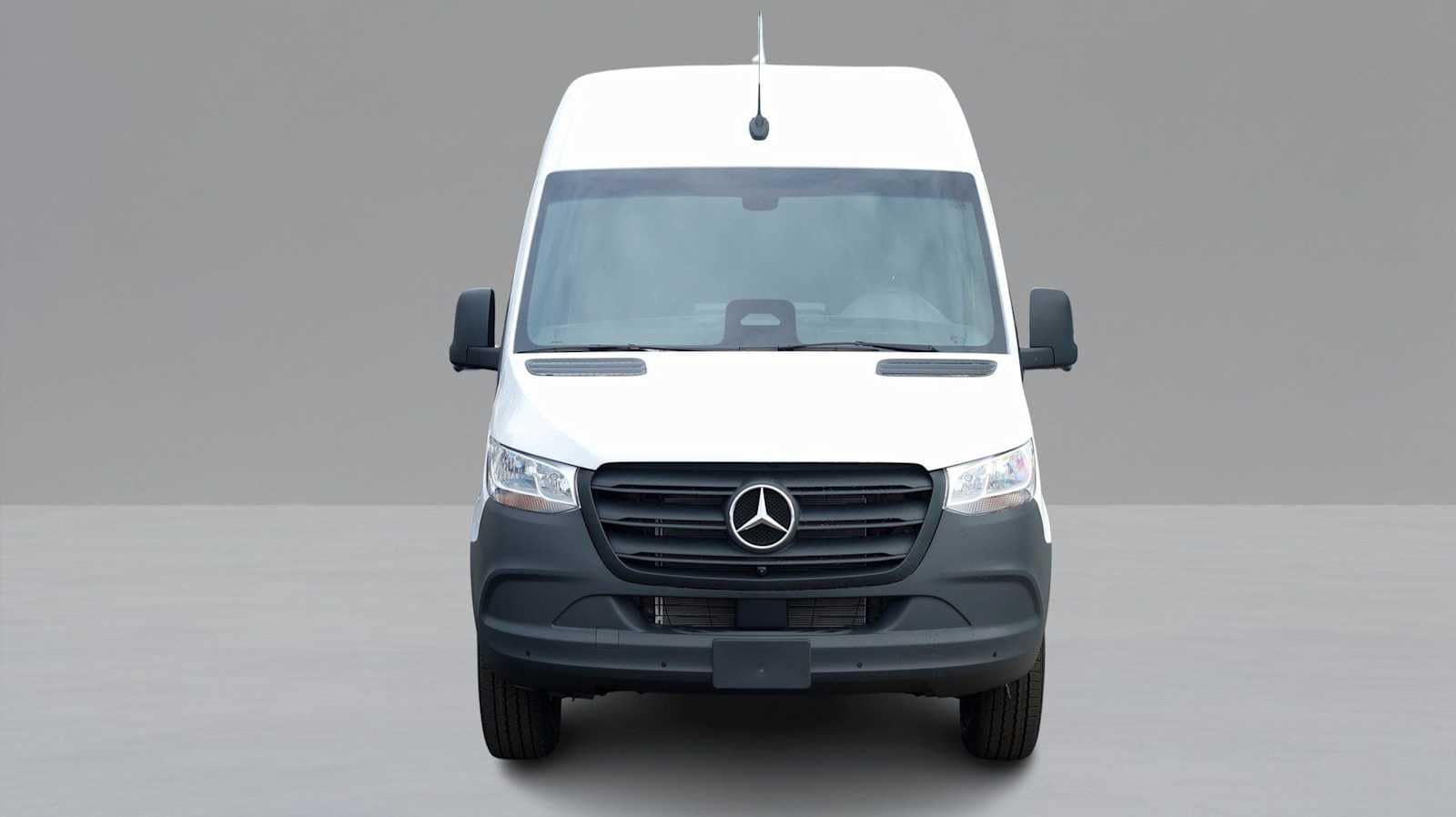 Thumbnail: 2026 Mercedes-Benz Sprinter - 2