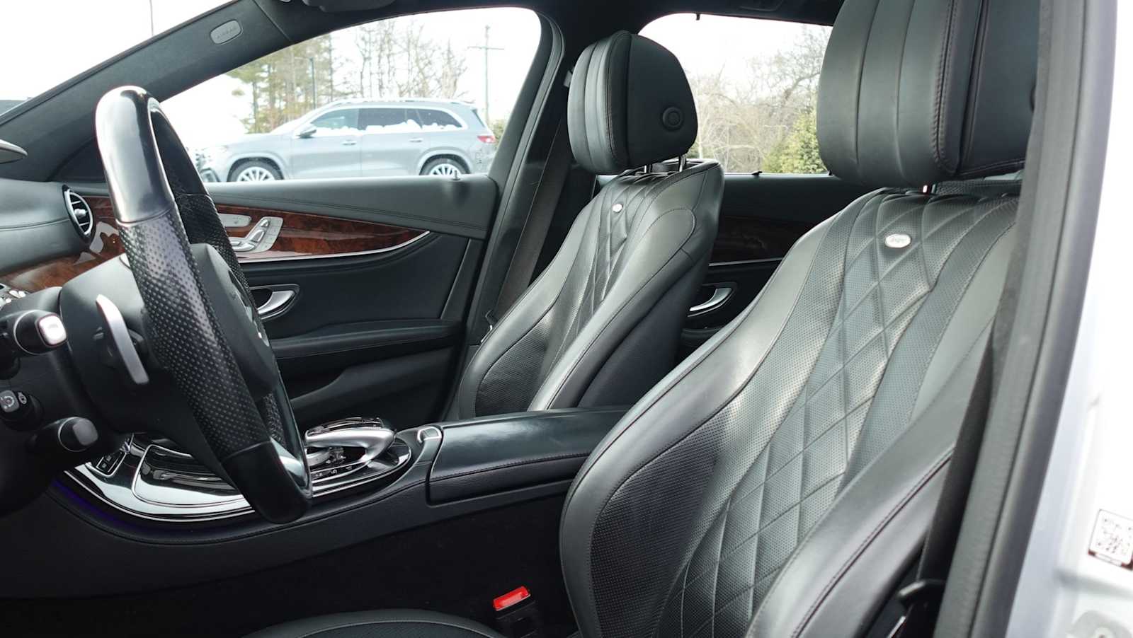 Thumbnail: 2017 Mercedes-Benz E-Class - 28