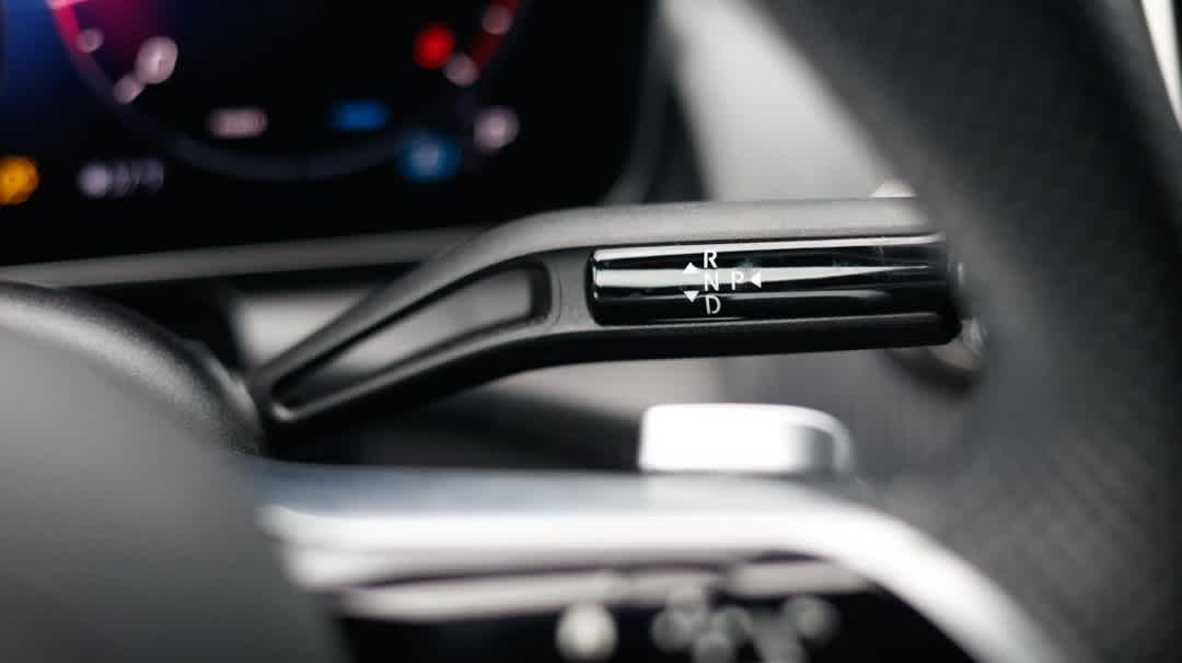 Thumbnail: 2025 Mercedes-Benz GLC - 31