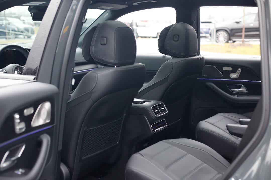 Thumbnail: 2026 Mercedes-Benz GLS - 25