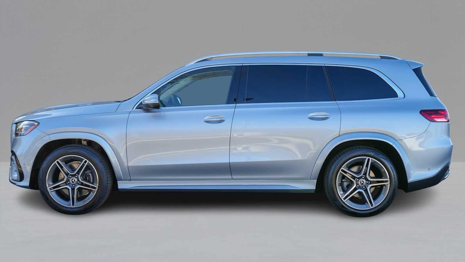 Thumbnail: 2026 Mercedes-Benz GLS - 8