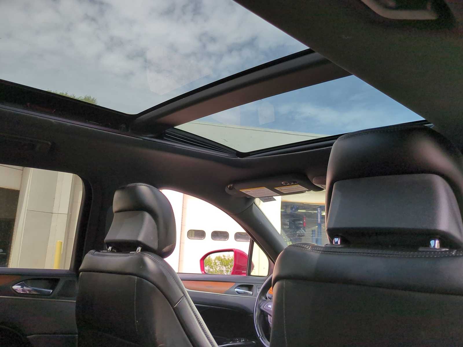 Thumbnail: 2017 Lincoln MKC - 23