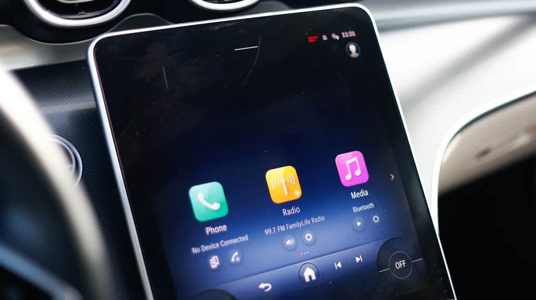 Thumbnail: 2025 Mercedes-Benz C-Class - 15