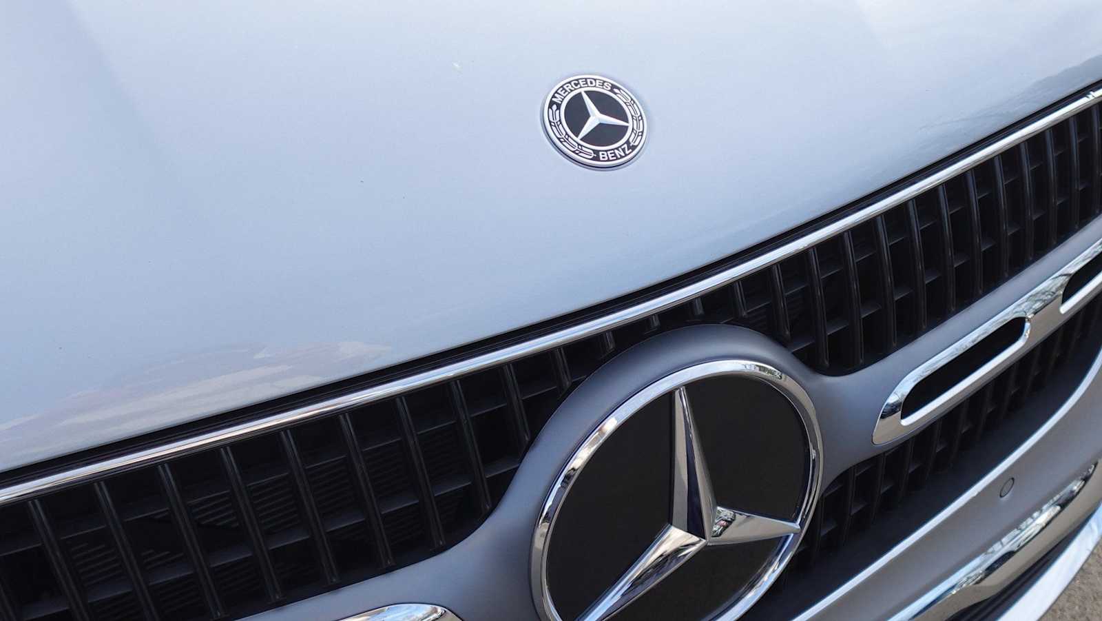 Thumbnail: 2026 Mercedes-Benz GLC - 18