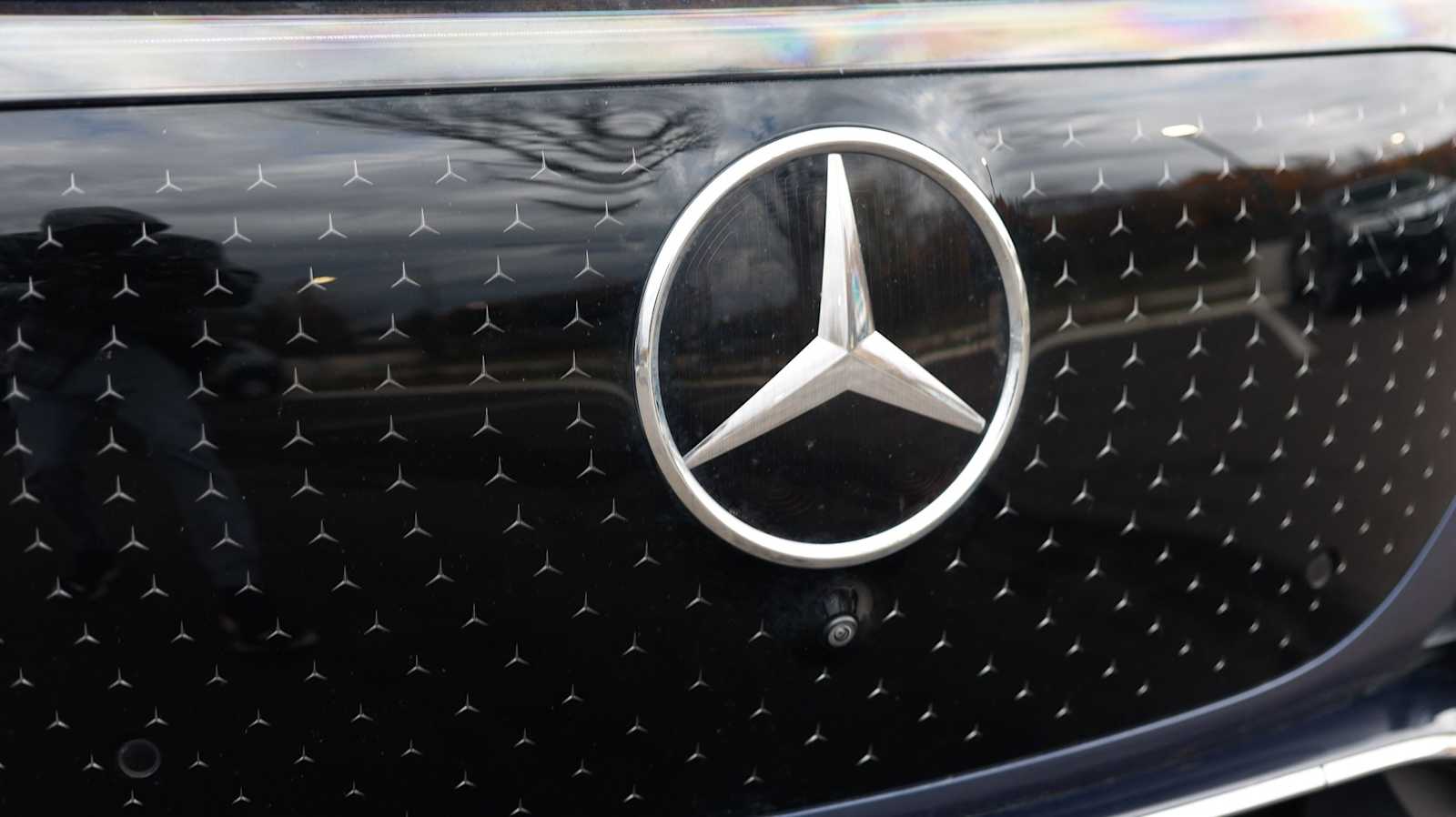 Thumbnail: 2023 Mercedes-Benz EQS - 15