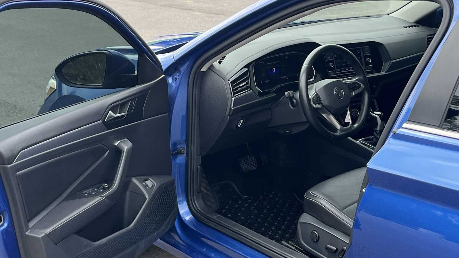 Thumbnail: 2023 Volkswagen Jetta - 15