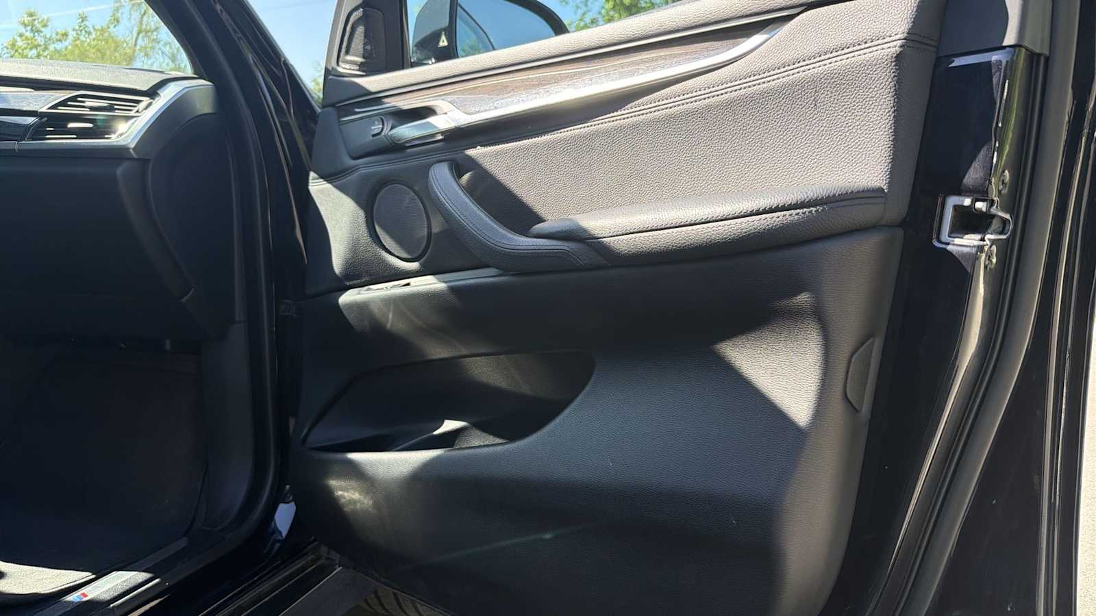 Thumbnail: 2016 BMW X5 - 12