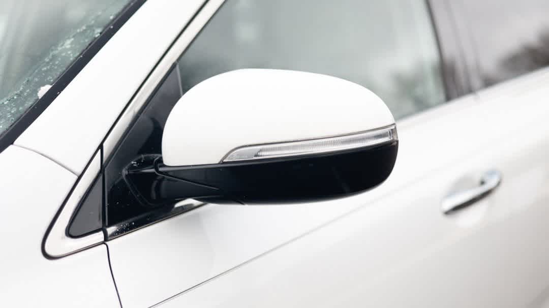 Thumbnail: 2019 Kia Sorento - 18