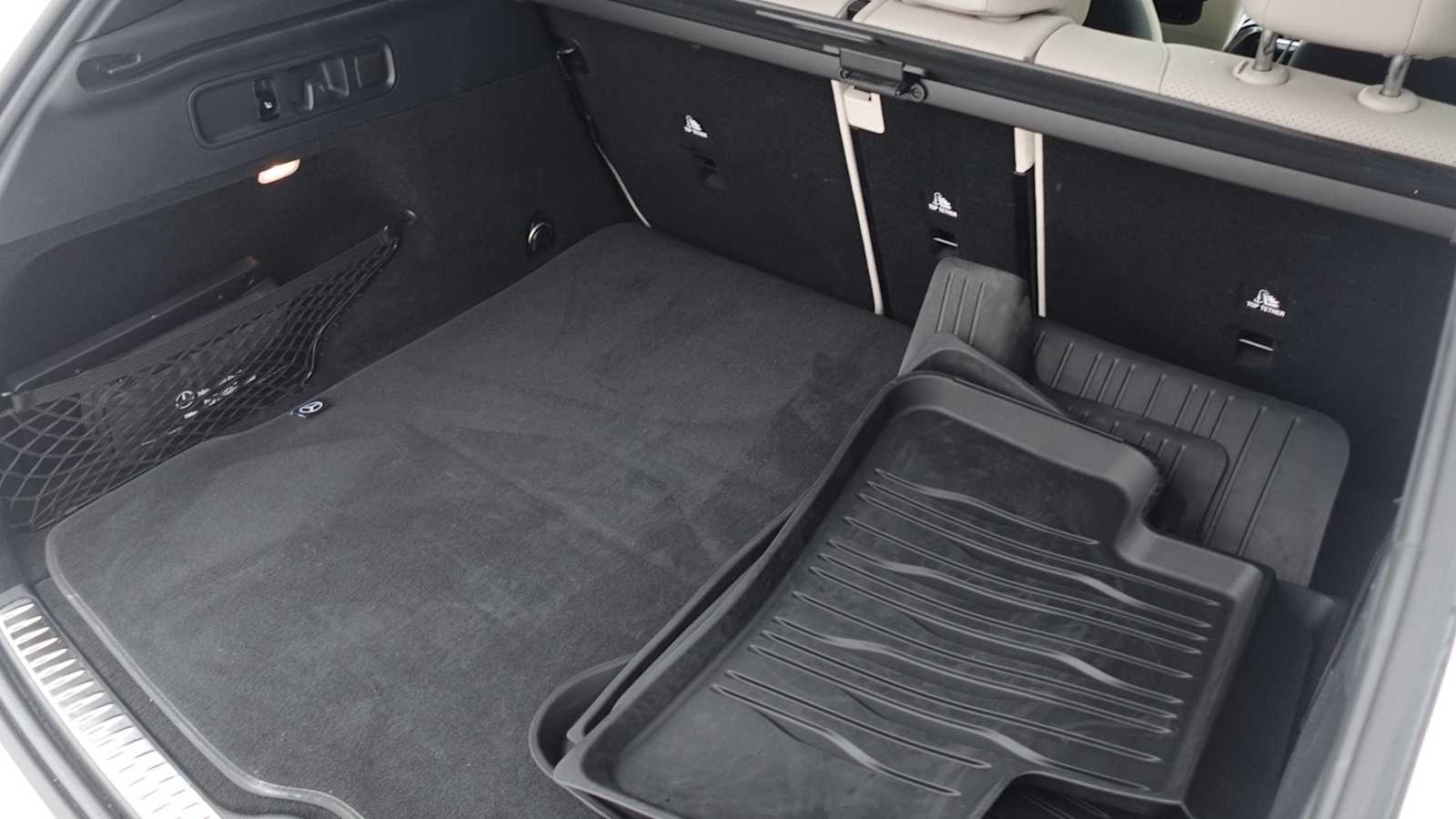 Thumbnail: 2026 Mercedes-Benz GLC - 22