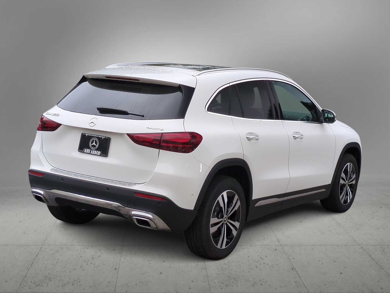 Thumbnail: 2026 Mercedes-Benz GLA - 8