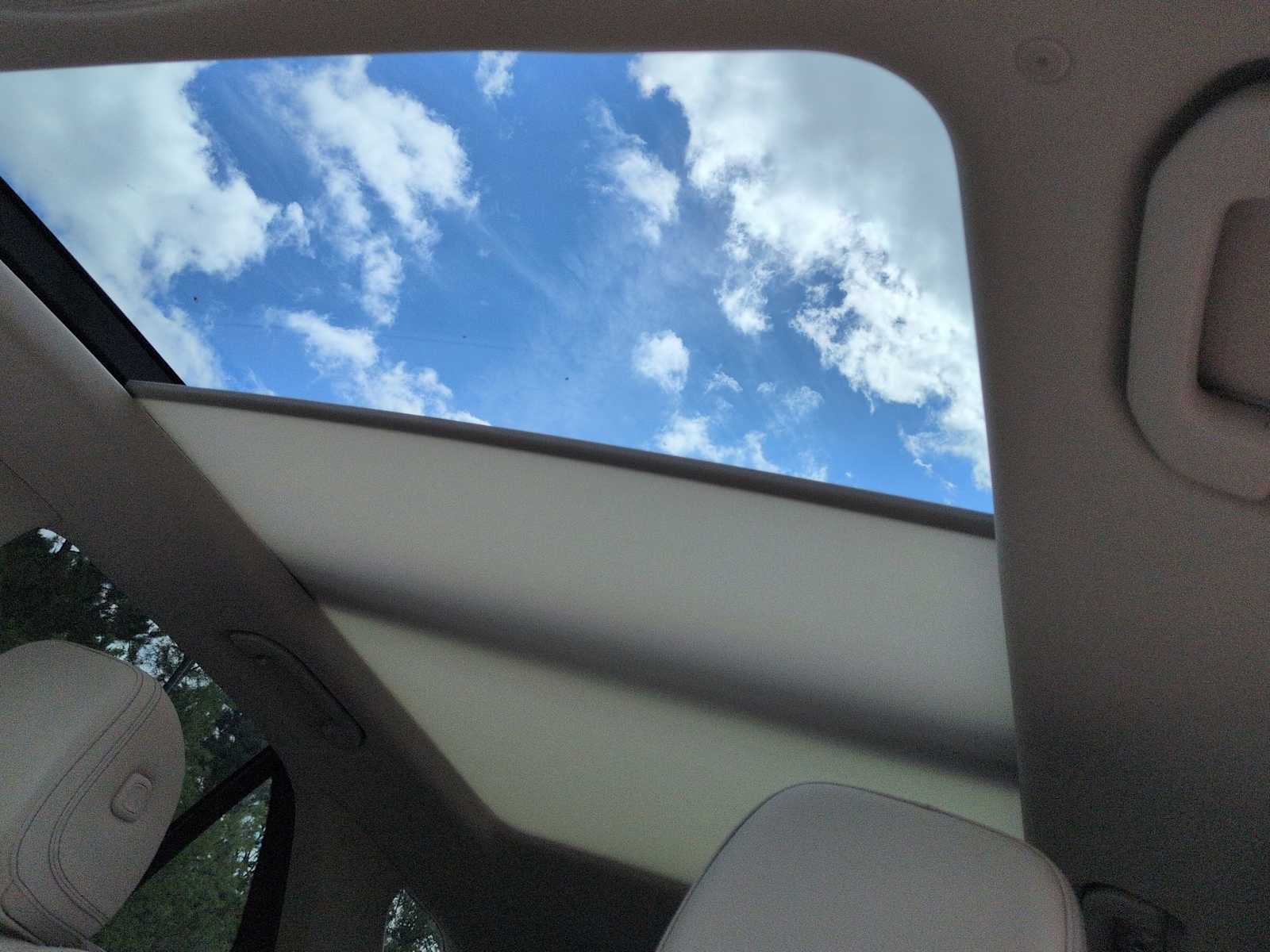 Thumbnail: 2026 Mercedes-Benz GLE - 20