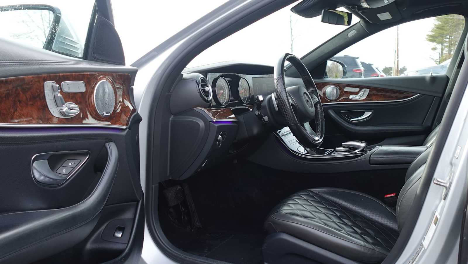 Thumbnail: 2017 Mercedes-Benz E-Class - 22