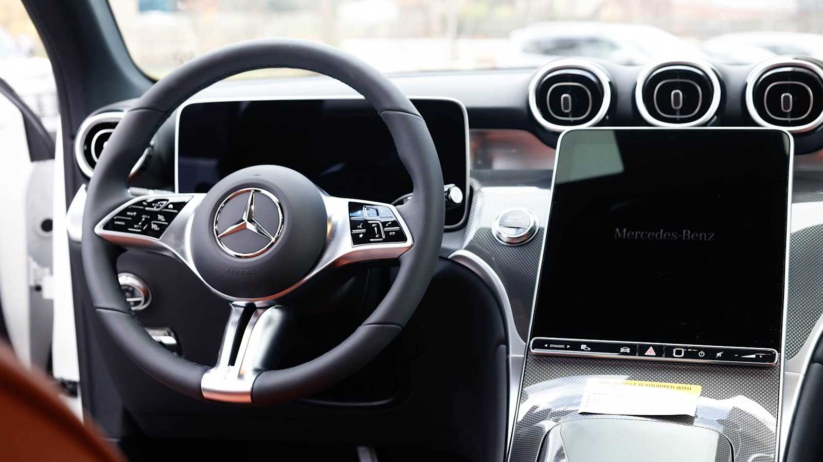 Thumbnail: 2026 Mercedes-Benz GLC - 12