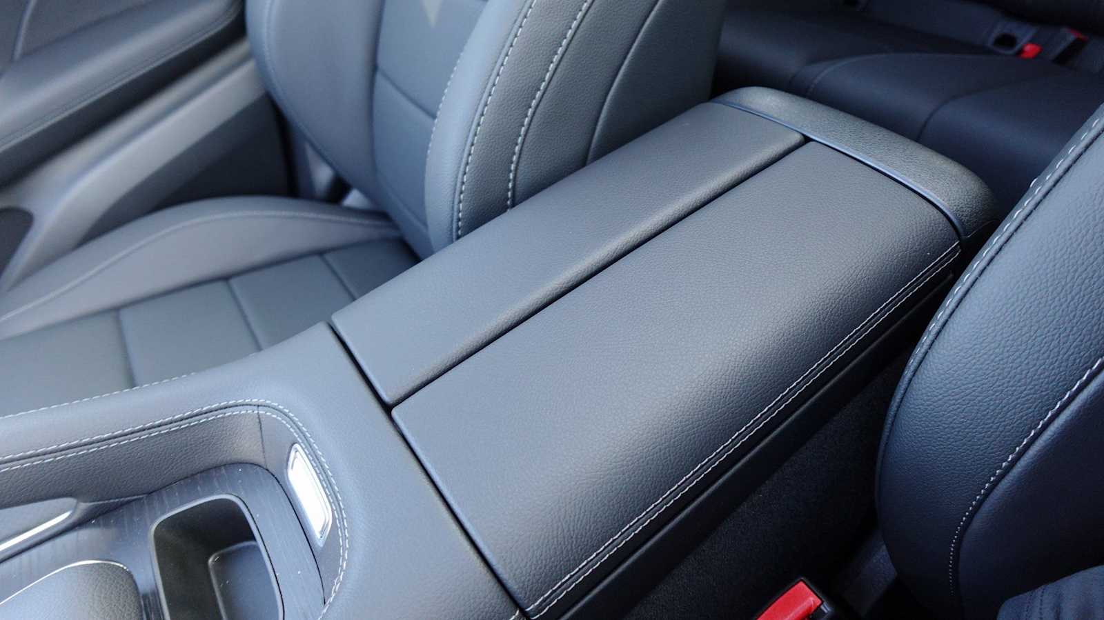 Thumbnail: 2026 Mercedes-Benz GLE - 37