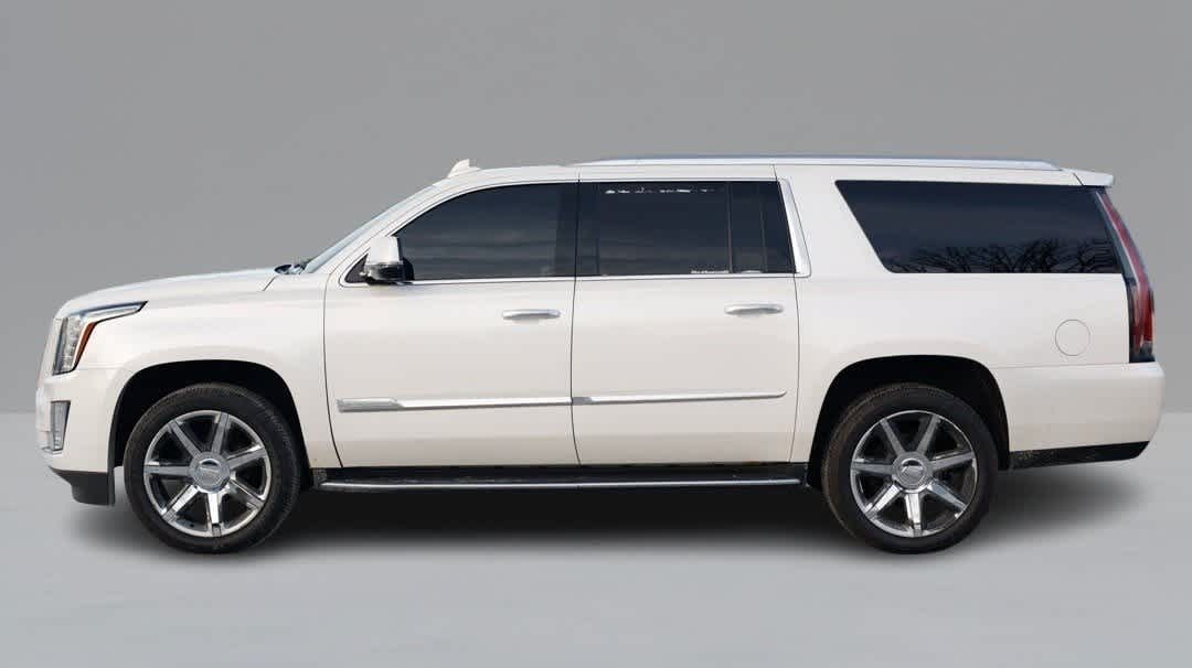 Thumbnail: 2016 Cadillac Escalade - 8