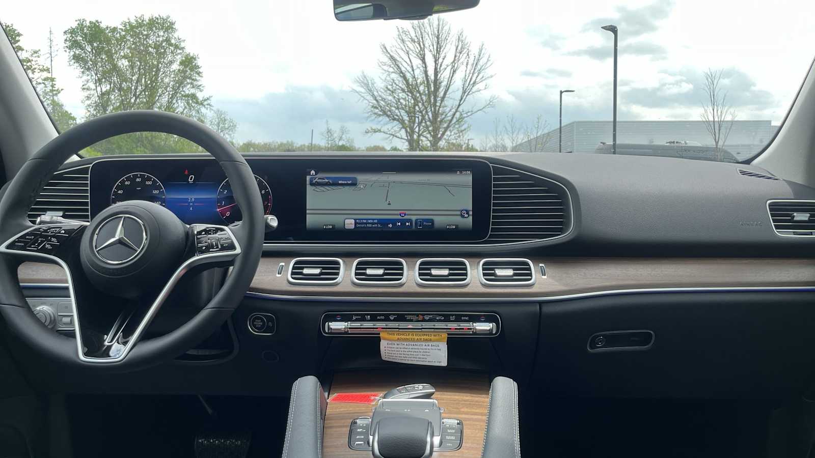 Thumbnail: 2026 Mercedes-Benz GLE - 28
