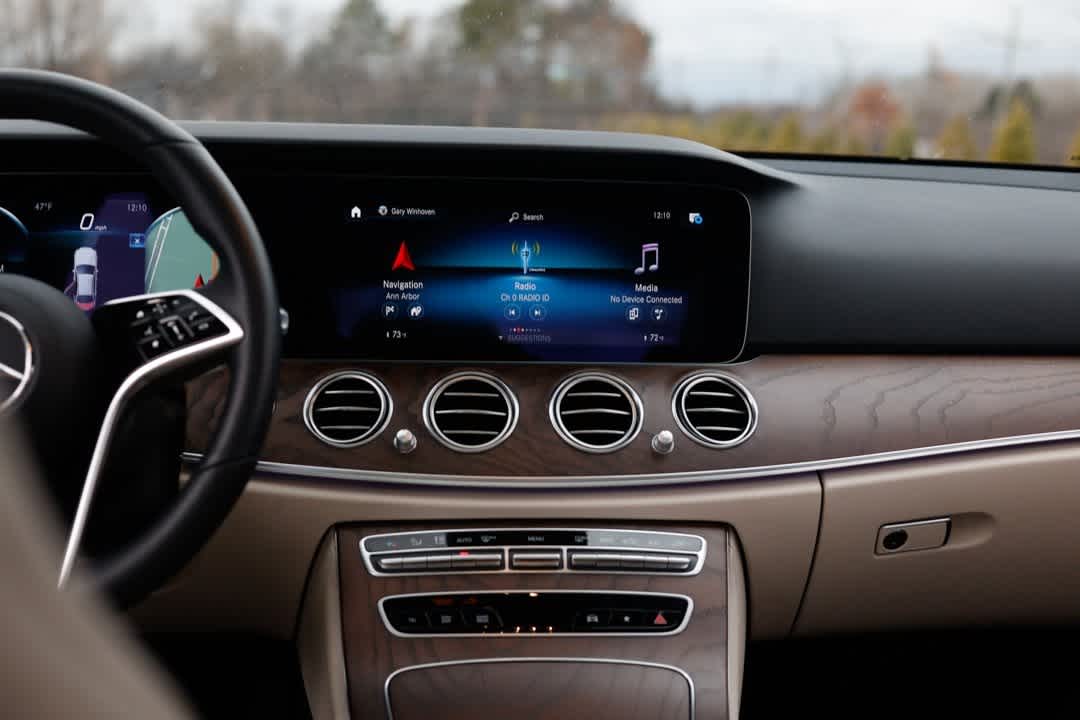 Thumbnail: 2023 Mercedes-Benz E-Class - 22