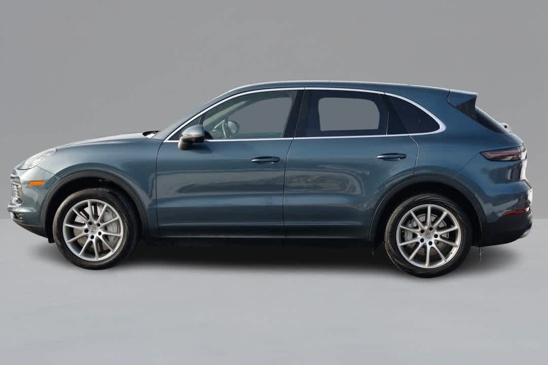 Thumbnail: 2020 Porsche Cayenne - 8
