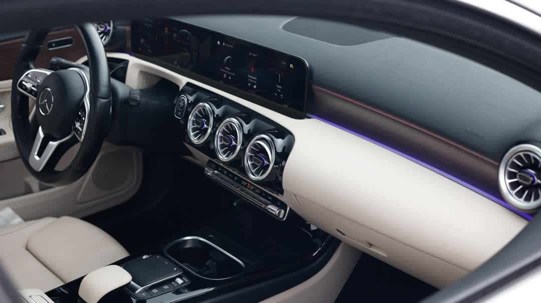 Thumbnail: 2022 Mercedes-Benz A-Class - 22