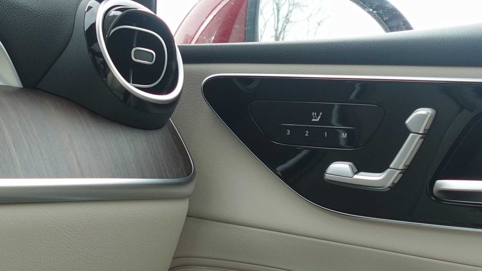 Thumbnail: 2026 Mercedes-Benz GLC - 37