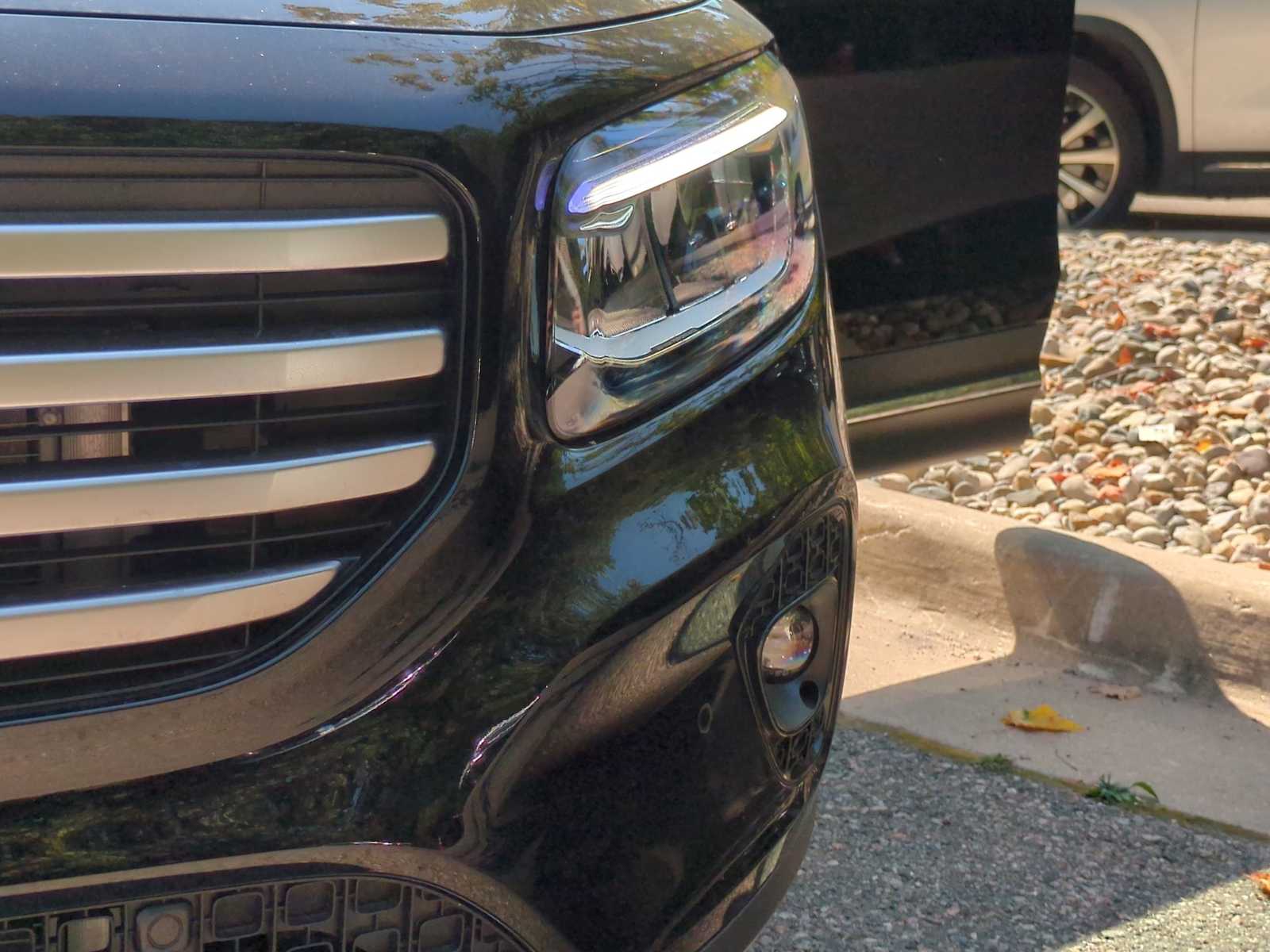 Thumbnail: 2025 Mercedes-Benz GLB - 11