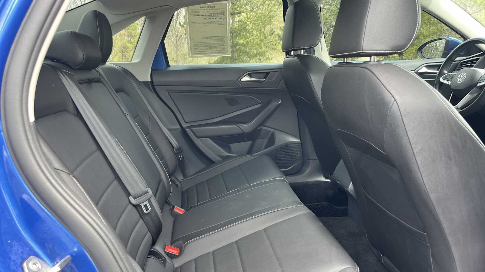 Thumbnail: 2023 Volkswagen Jetta - 12