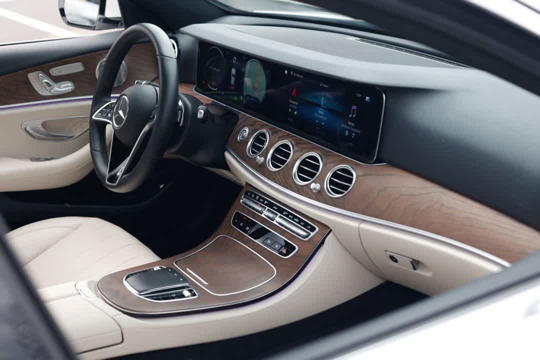 Thumbnail: 2023 Mercedes-Benz E-Class - 17