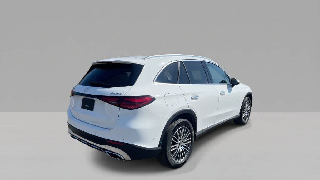 Thumbnail: 2026 Mercedes-Benz GLC - 8