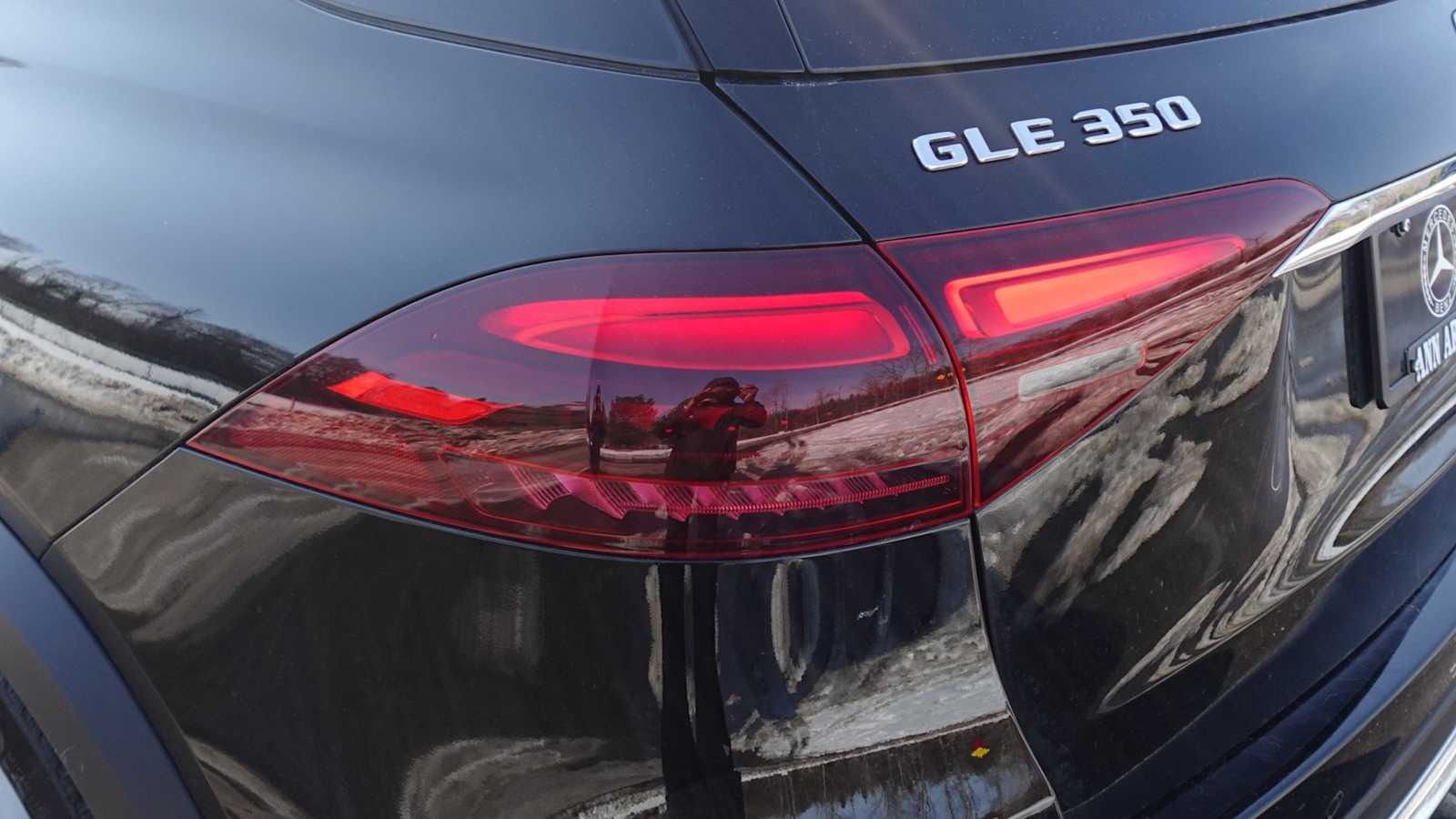 Thumbnail: 2026 Mercedes-Benz GLE - 12