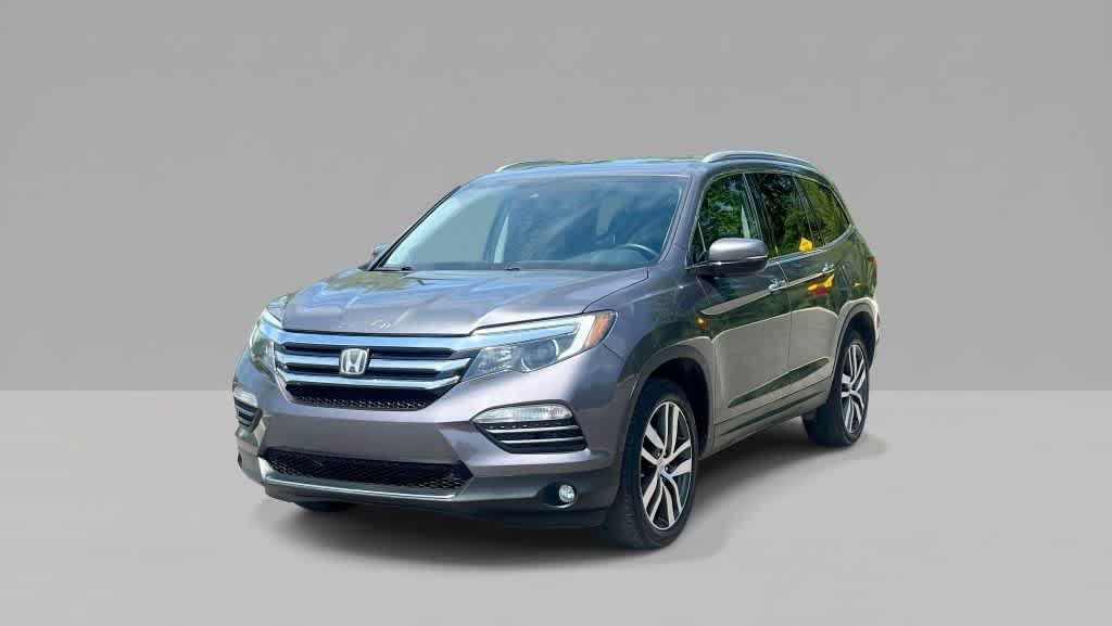 2017 Honda Pilot 4WD Touring's photo