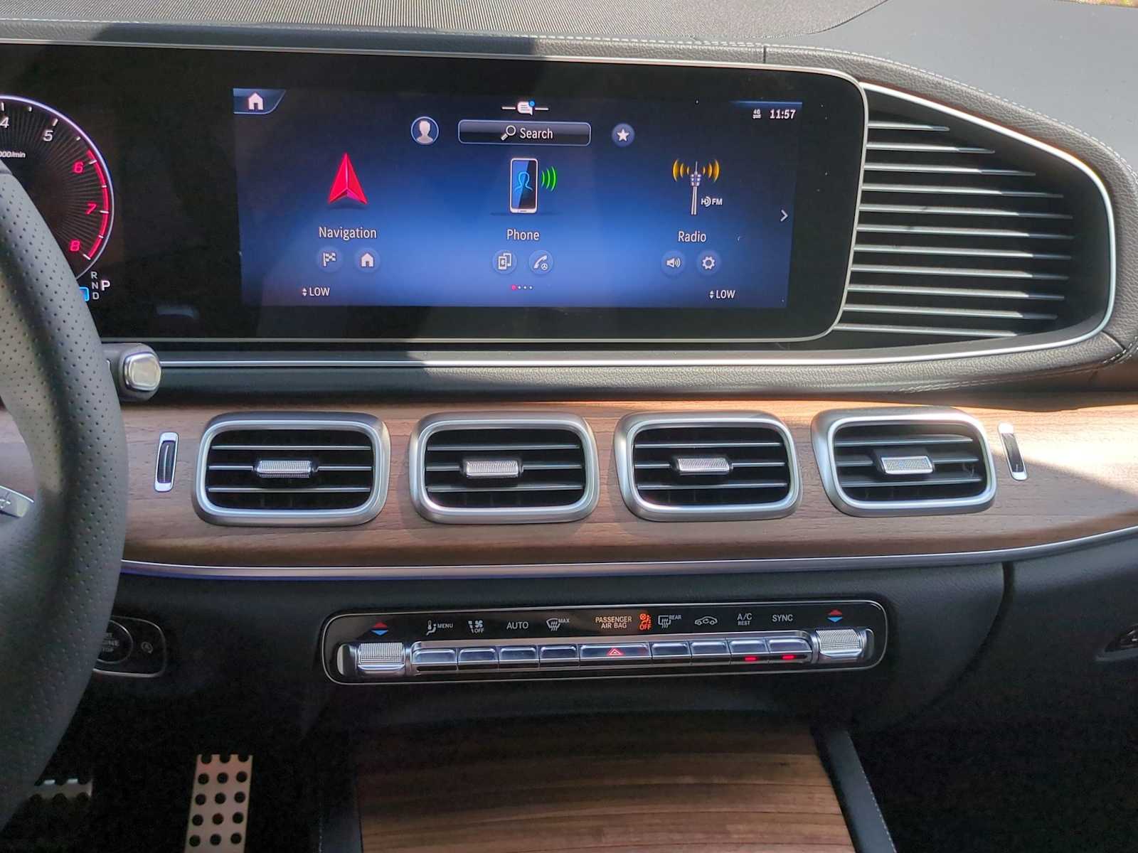 Thumbnail: 2025 Mercedes-Benz GLS - 30