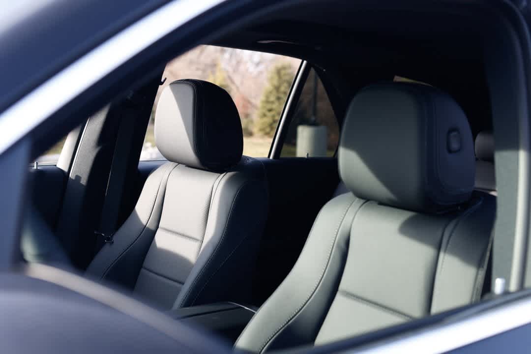 Thumbnail: 2026 Mercedes-Benz GLE - 10