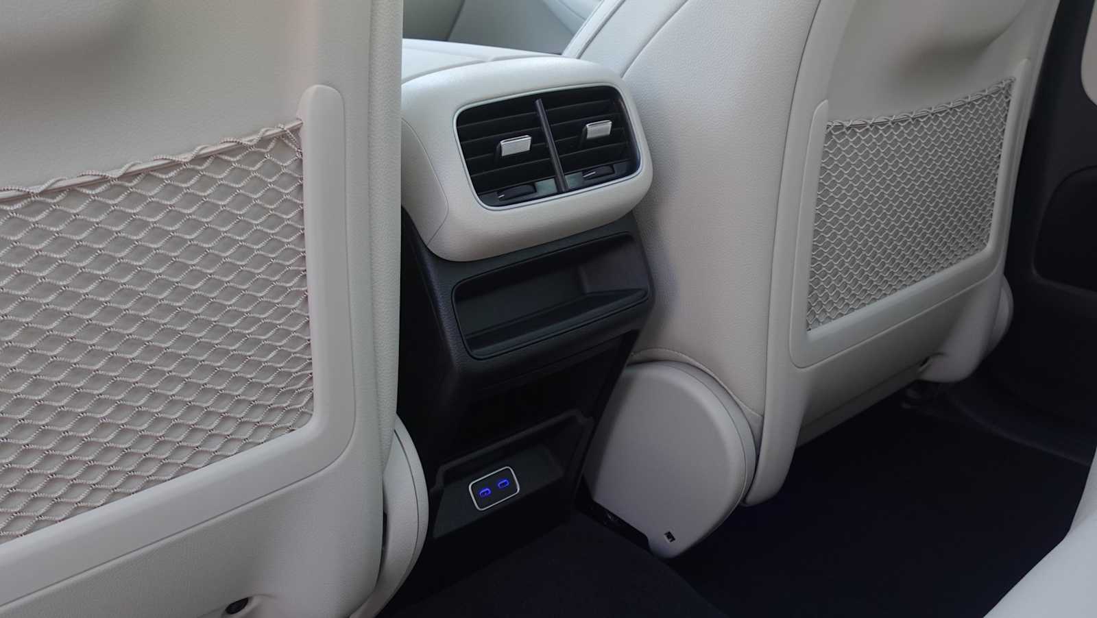 Thumbnail: 2026 Mercedes-Benz GLE - 28